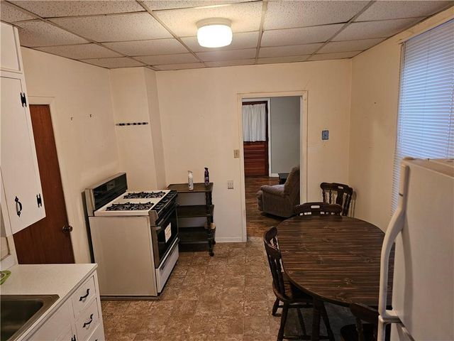 1005 Kenton Street, Leavenworth, KS 66048