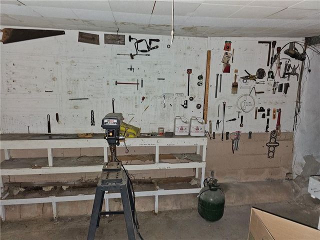 1005 Kenton Street, Leavenworth, KS 66048