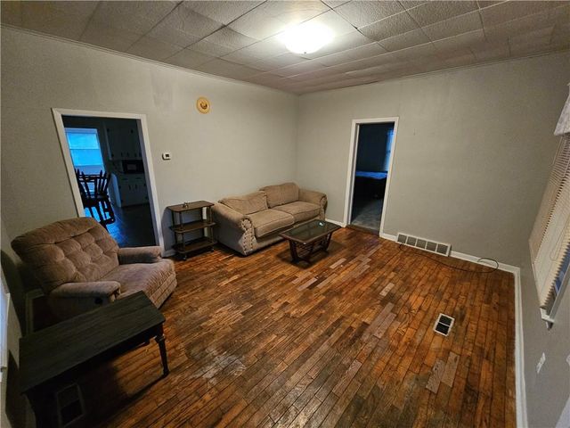 1005 Kenton Street, Leavenworth, KS 66048