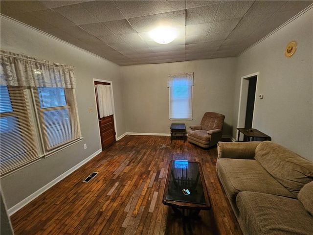 1005 Kenton Street, Leavenworth, KS 66048