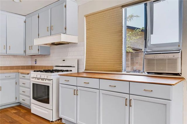 2977 Dorham Court, Simi Valley, CA 93065
