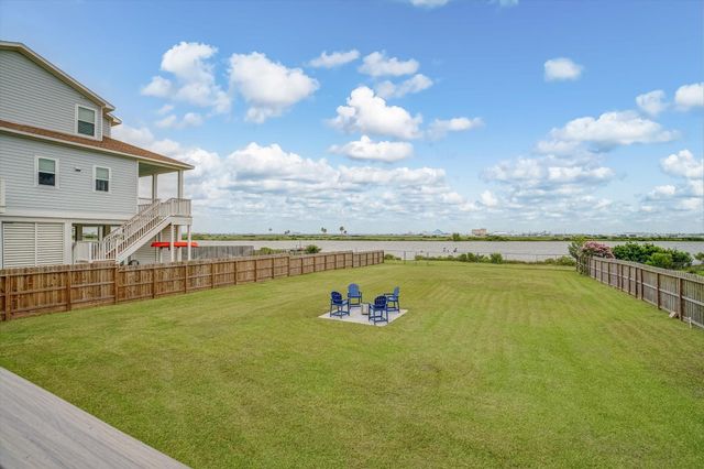 2006 Sydnor Lane, Galveston, TX 77554