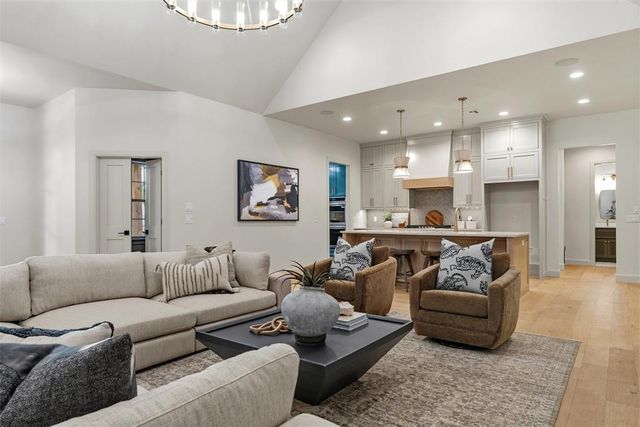 7960 Stagecoach Circle, Arcadia, OK 73007
