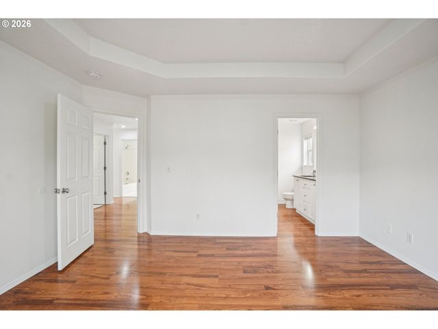 757 Ne 61ST Ct, Hillsboro, OR 97124