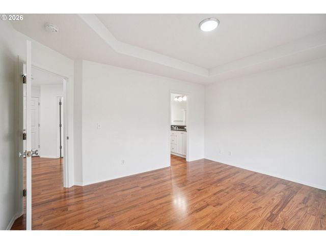 757 Ne 61ST Ct, Hillsboro, OR 97124