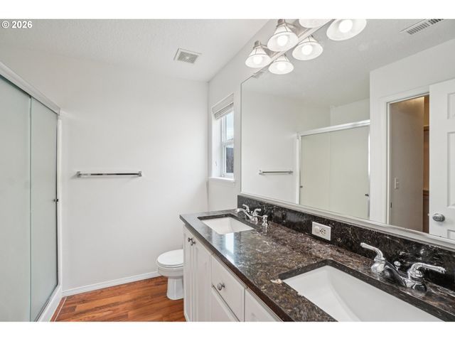 757 Ne 61ST Ct, Hillsboro, OR 97124