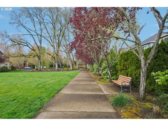 757 Ne 61ST Ct, Hillsboro, OR 97124