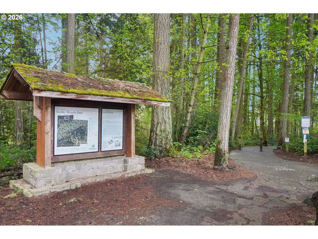 757 Ne 61ST Ct, Hillsboro, OR 97124