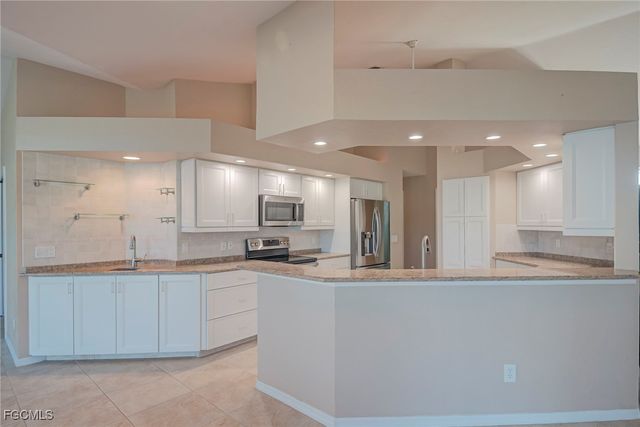 11687 Lady Anne CIR, Cape Coral, FL 33991