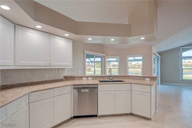 11687 Lady Anne CIR, Cape Coral, FL 33991