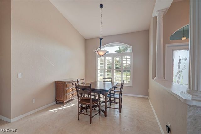 11687 Lady Anne CIR, Cape Coral, FL 33991