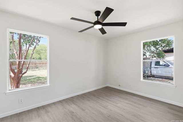 123 CHADWICK DR, San Antonio, TX 78227