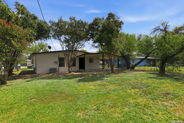 123 CHADWICK DR, San Antonio, TX 78227