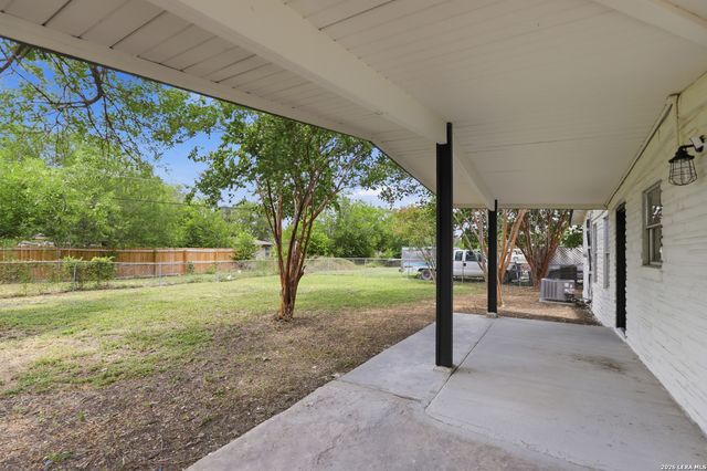 123 CHADWICK DR, San Antonio, TX 78227