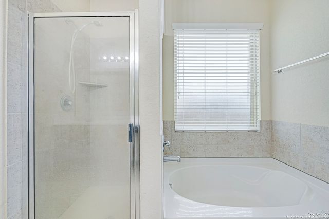 7114 Hibiscus Fls, San Antonio, TX 78218