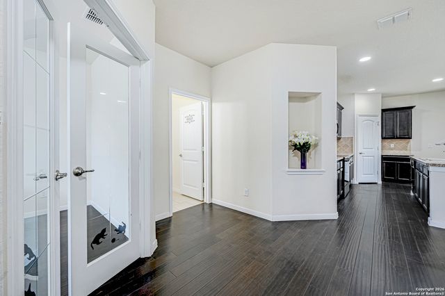 7114 Hibiscus Fls, San Antonio, TX 78218