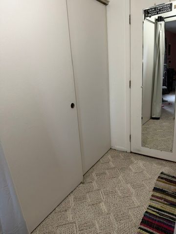 650 Whitney Court 105, Gurnee, IL 60031