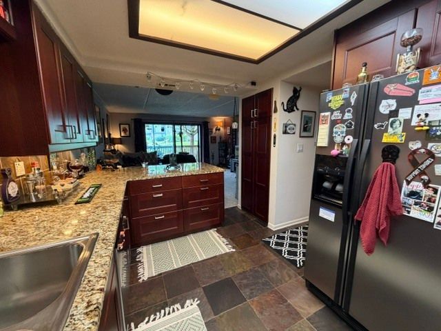 650 Whitney Court 105, Gurnee, IL 60031