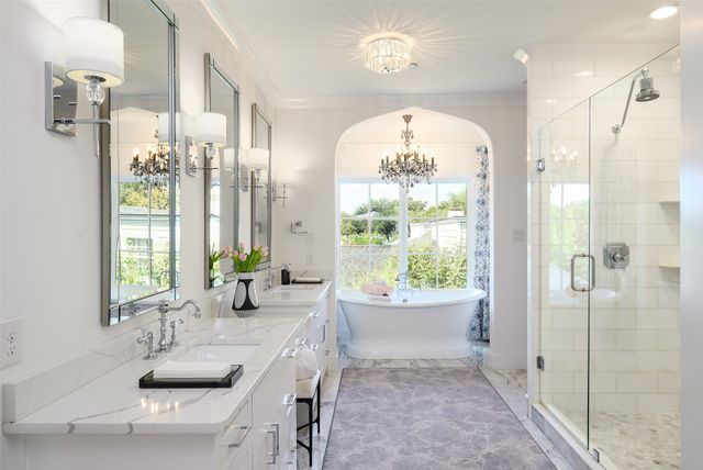 4557 Belclaire Avenue, Highland Park, TX 75205