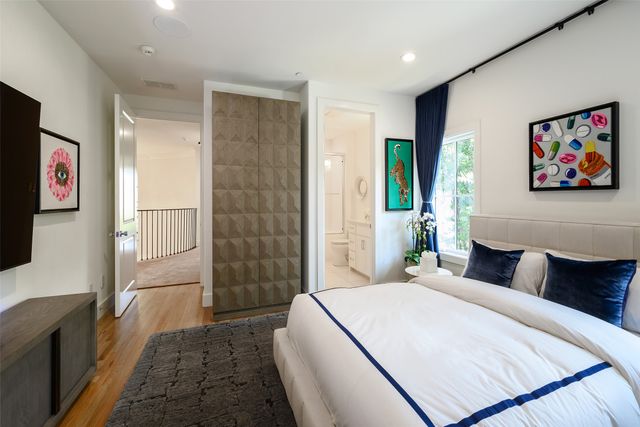 4557 Belclaire Avenue, Highland Park, TX 75205