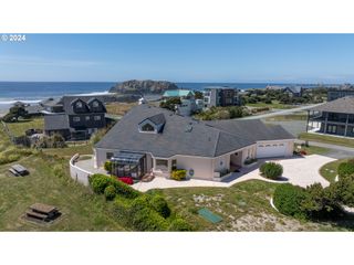 87108 SATURN Ln, Bandon, OR 97411