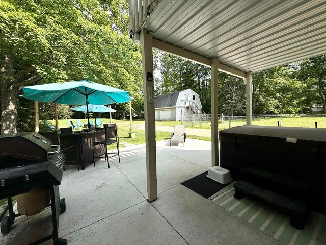 2878 Lakeshore Drive, Gladwin, MI 48624