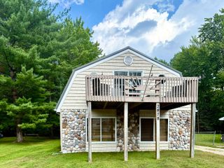 2878 Lakeshore Drive, Gladwin, MI 48624