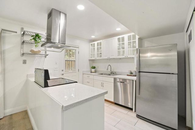 125 Connemara Way 164, Sunnyvale, CA 94087