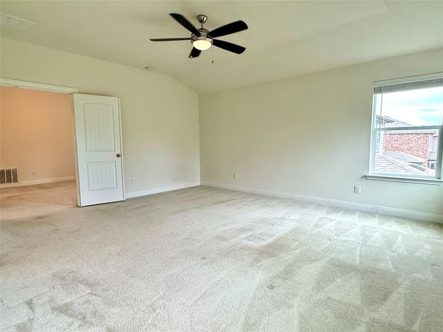 2101 Split Diamond WAY 40, Round Rock, TX 78664