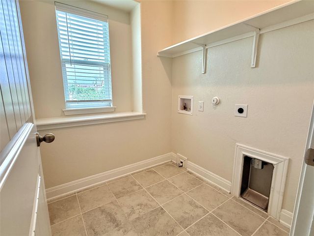 2101 Split Diamond WAY 40, Round Rock, TX 78664