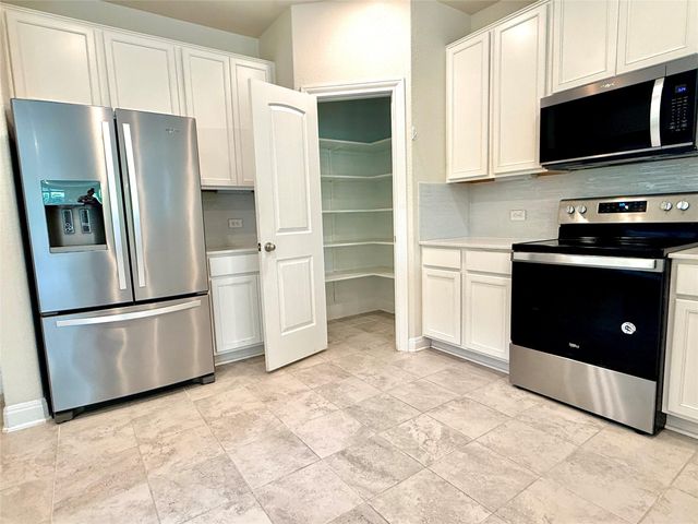 2101 Split Diamond WAY 40, Round Rock, TX 78664