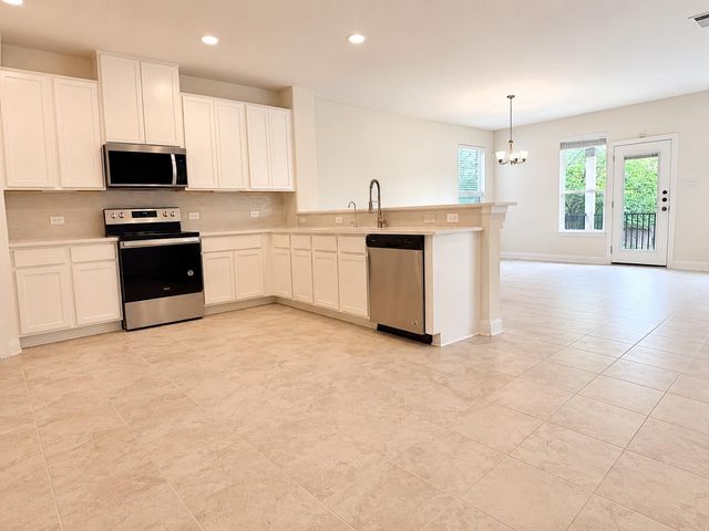 2101 Split Diamond WAY 40, Round Rock, TX 78664