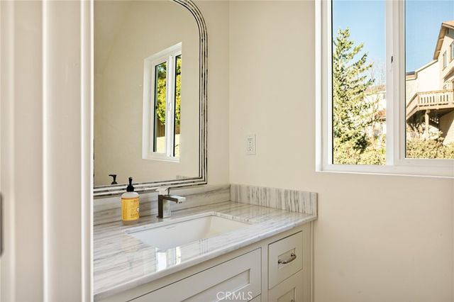 26182 Sky Ridge Drive, Twin Peaks, CA 92391