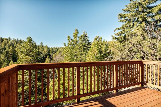 26182 Sky Ridge Drive, Twin Peaks, CA 92391