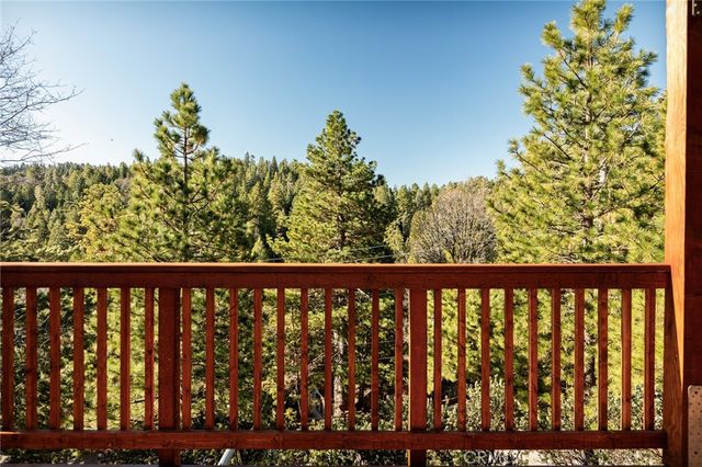 26182 Sky Ridge Drive, Twin Peaks, CA 92391