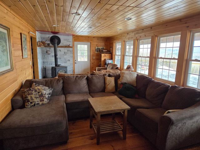 2171 Duck Pond Road Road, Barton, VT 05822