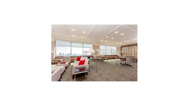 300 E 40th St Apt 27B, New York City, NY 10016