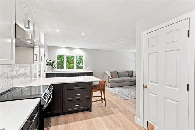 29 Walker Lane, Coventry, RI 02816