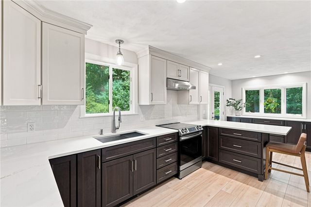 29 Walker Lane, Coventry, RI 02816