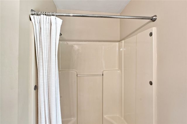 29 Walker Lane, Coventry, RI 02816