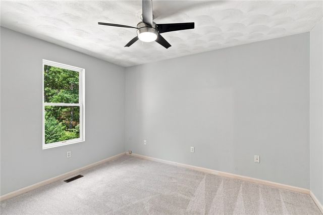 29 Walker Lane, Coventry, RI 02816