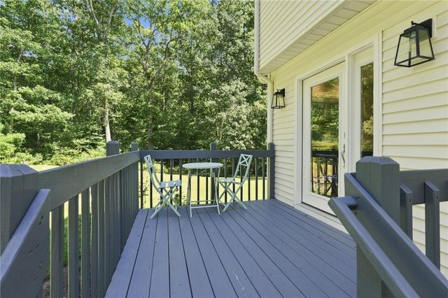 29 Walker Lane, Coventry, RI 02816