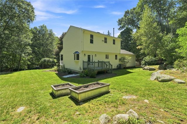29 Walker Lane, Coventry, RI 02816