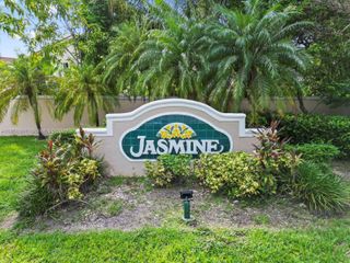 15253 SW 111th St, Miami, FL 33196