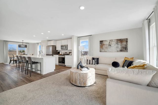 441 lakeshore Court, St. Charles, IL 60174