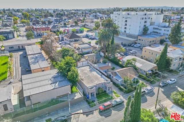 3030 W 12th Place, Los Angeles, CA 90006