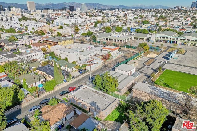 3030 W 12th Place, Los Angeles, CA 90006