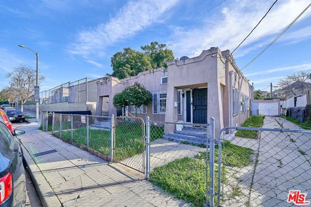 3030 W 12th Place, Los Angeles, CA 90006