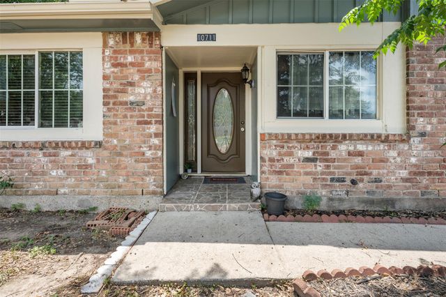 10711 Heather Hill Drive, Houston, TX 77086