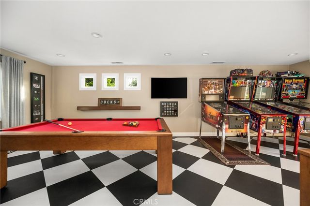 1314 E Hickory, Orange, CA 92866